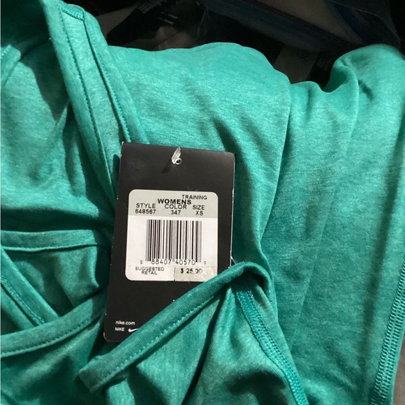 Nike Dri-Fit Top - Picture 4 of 4